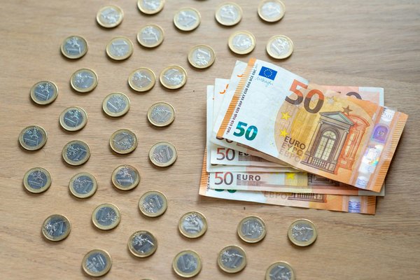 How to navigate the complexities of car finance options available in the UK?